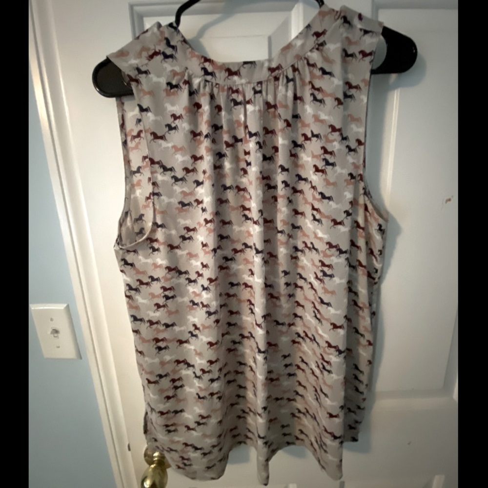 Loft tie back shirt, cute horse print, NWOT, L